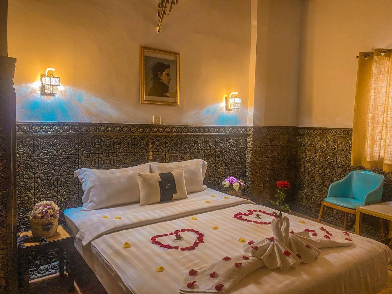Le Casablanca Hotel Phnom Penh Eksteriør bilde